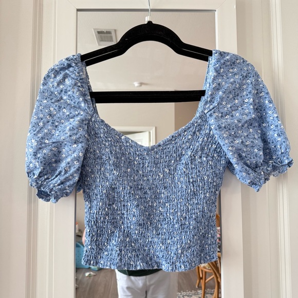 Abercrombie Ruched Blouse Size Small Color Blue - Picture 1 of 5